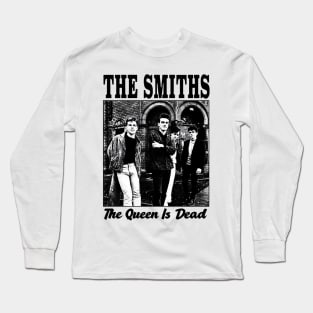 the queen is dead black style Long Sleeve T-Shirt